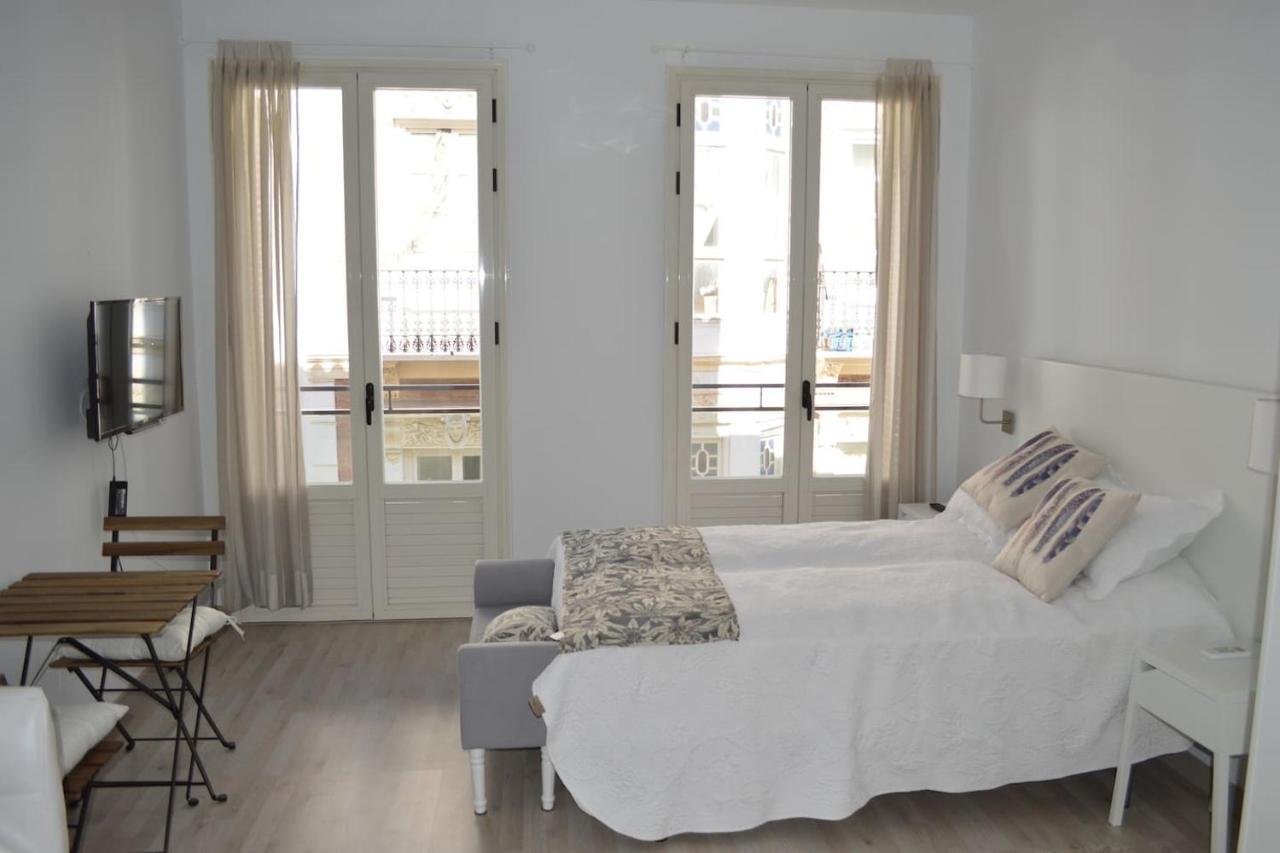 Modern Studio Flat Close To Plaza Merced Málaga Exteriör bild